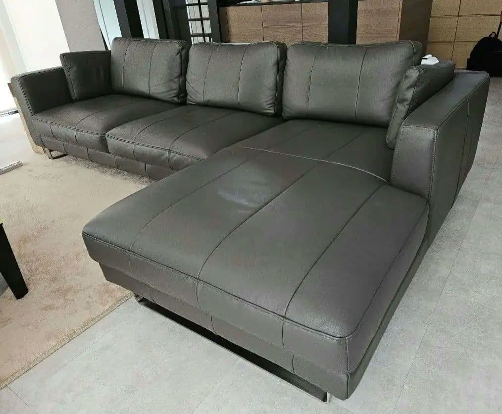 アルモニアカウチソファ　フレストコーチ　本革