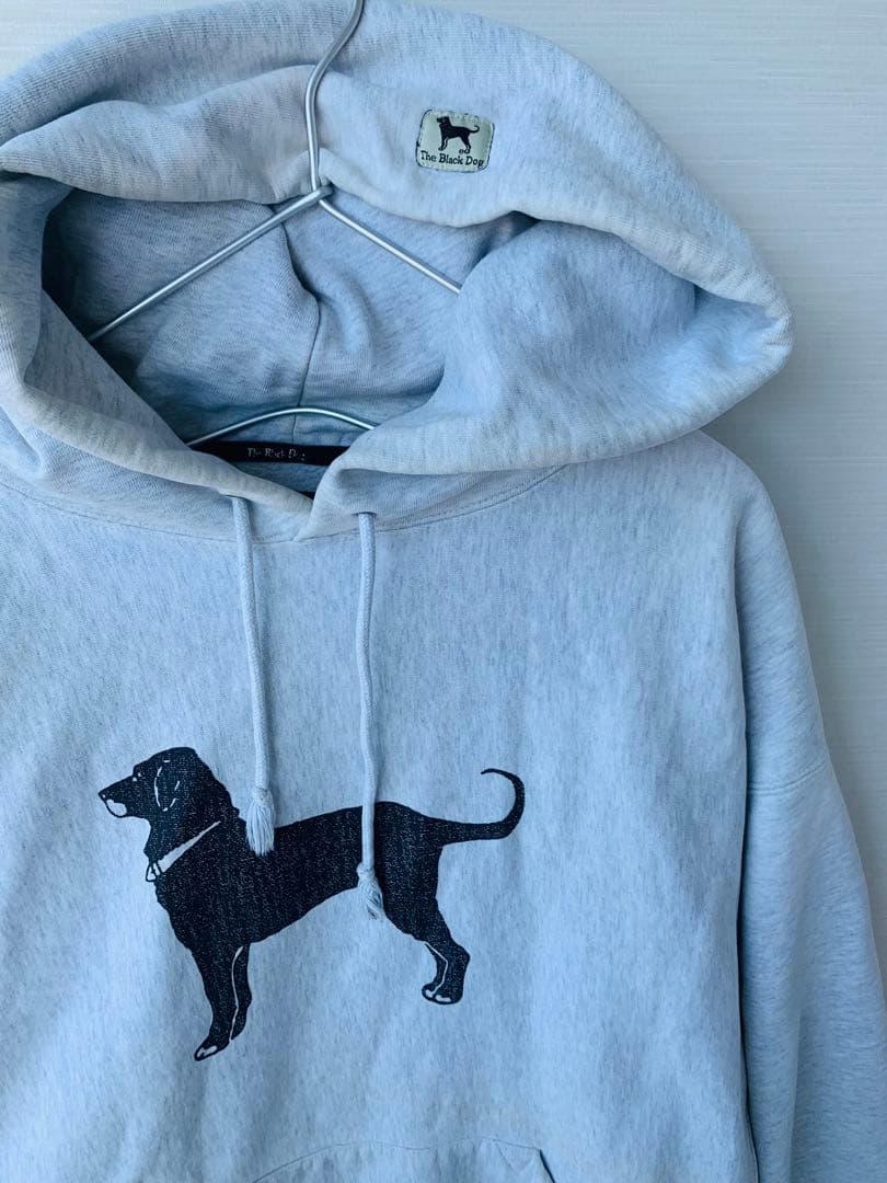 Black dogパーカー