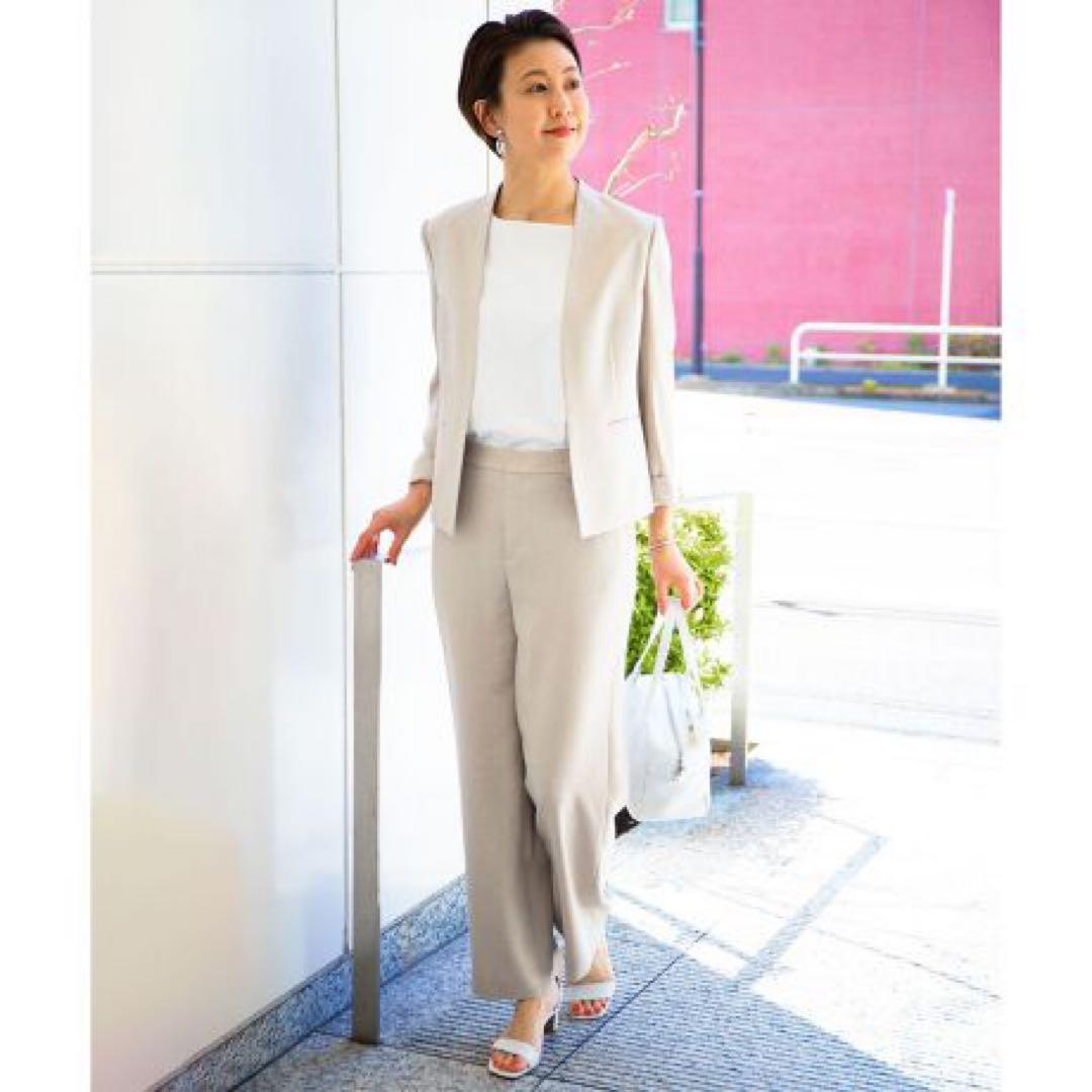 新品　23区　ノーカラージャケットスーツ　セットアップ　40 ベージュ