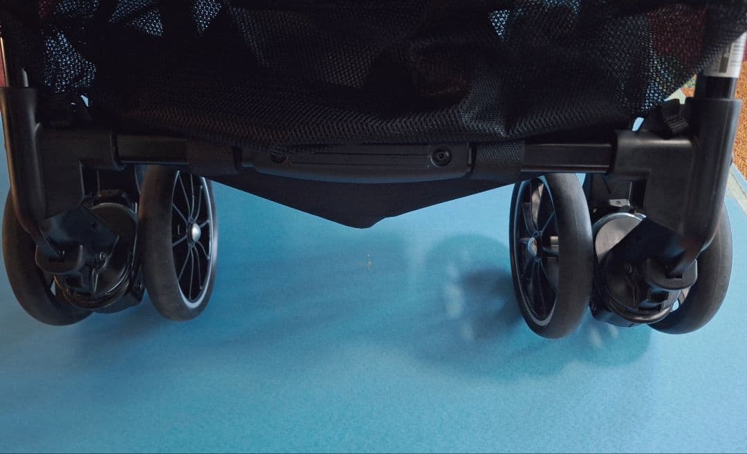 Combi ベビーカー スゴカルα　4キャスcompactエッグショック　美品