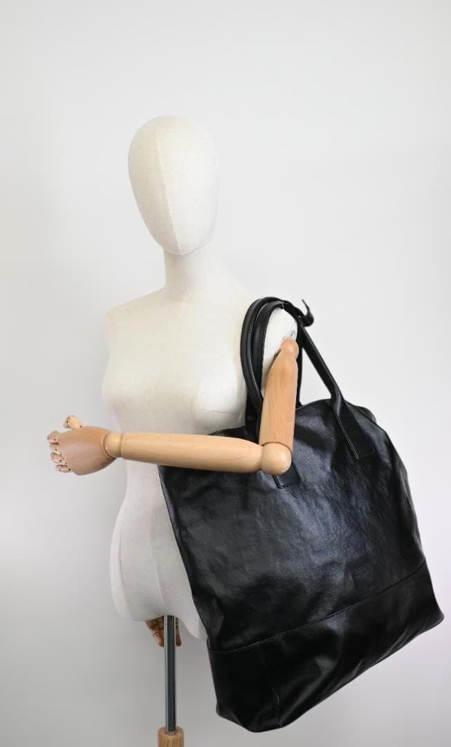 Bottega veneta　ボッテガヴェネタ　レザー　トートバッグ　ブラック