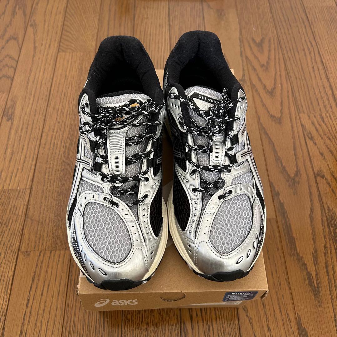 未使用　GEL-NIMBUS 10.1 26cm asicsスニーカー