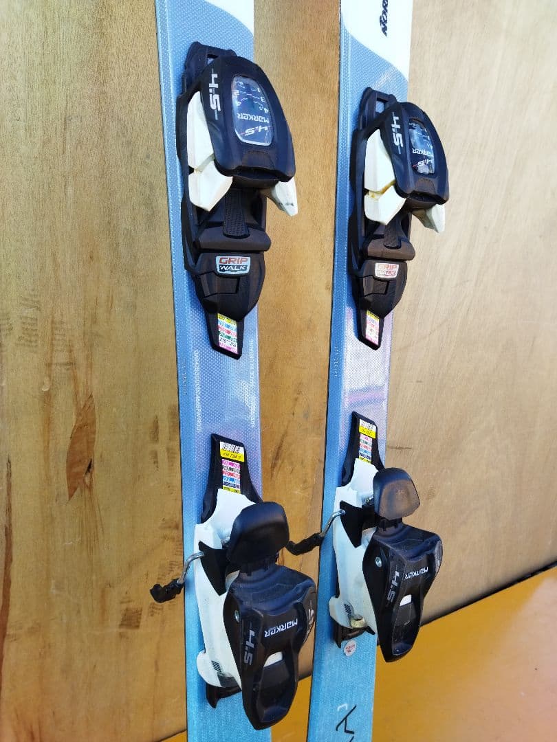 ノルディカ　Nordica 　スキー　板　sentra 130 水色