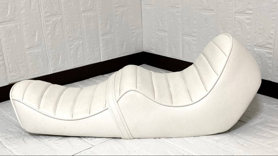 GS400 ホワイトレザー タックロールシート（あんこ抜き)