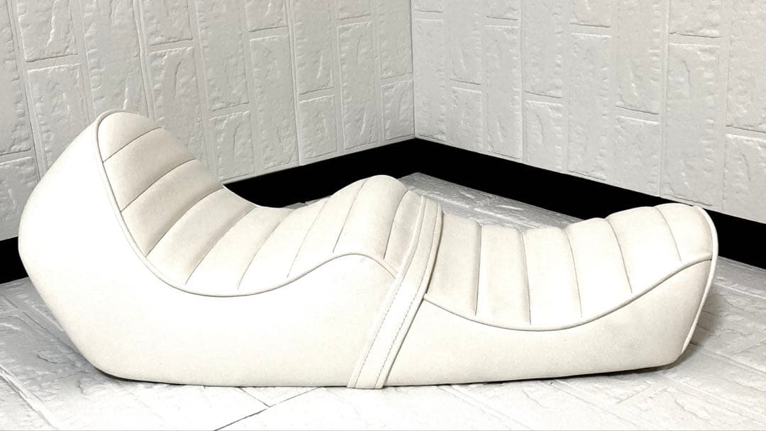 GS400 ホワイトレザー タックロールシート（あんこ抜き)