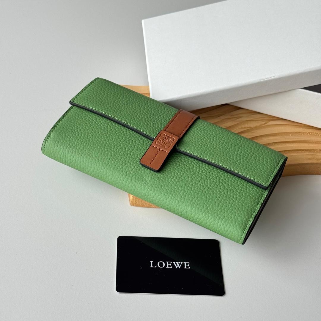 【本日中発送】長財布 二つ折り財布 グリーン
