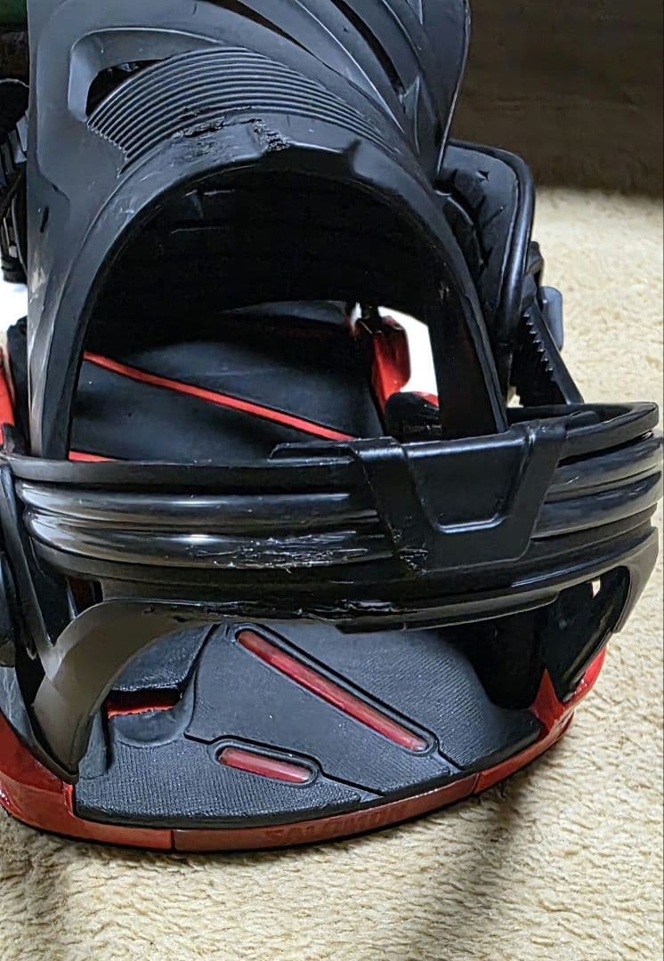 スノーボード Salomon Hologram