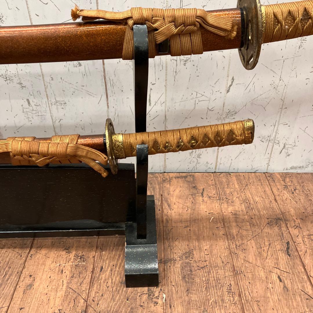 日本刀 模造品２本 模造刀 刀 武士 江戸 侍 台付 剣 希少 模擬刀 刀置き