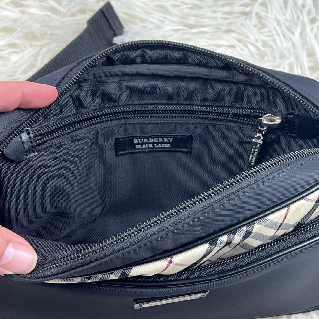 バーバリー ノバチェック　ボディバッグ　ショルダー 斜め掛け　Burberry