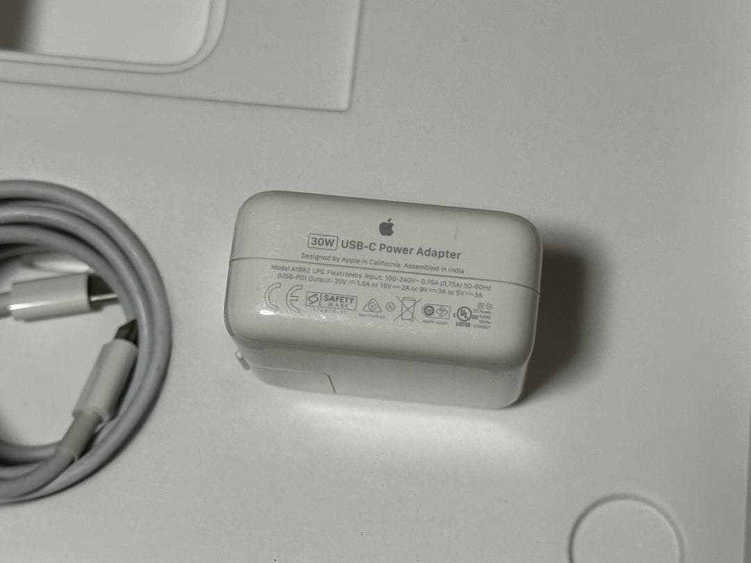 MacBook Air (Retina, 13-inch, 2020) シルバー