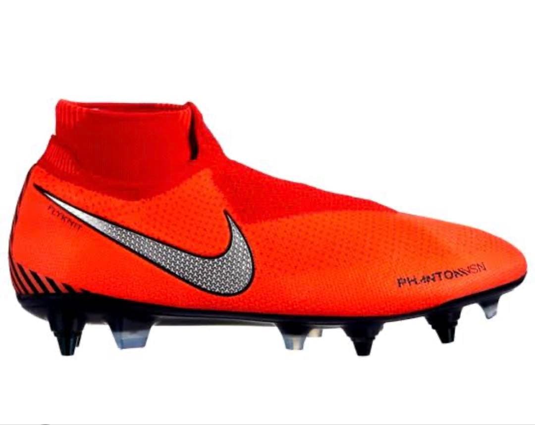 Nike Phantom vision anti CLOGサッカースパイク
