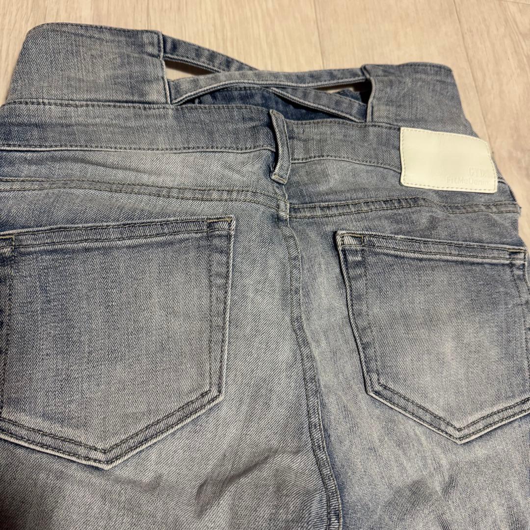 未使用　大人気GYDA H/W ハウエストクロススキニー　バッククロスs ボタン