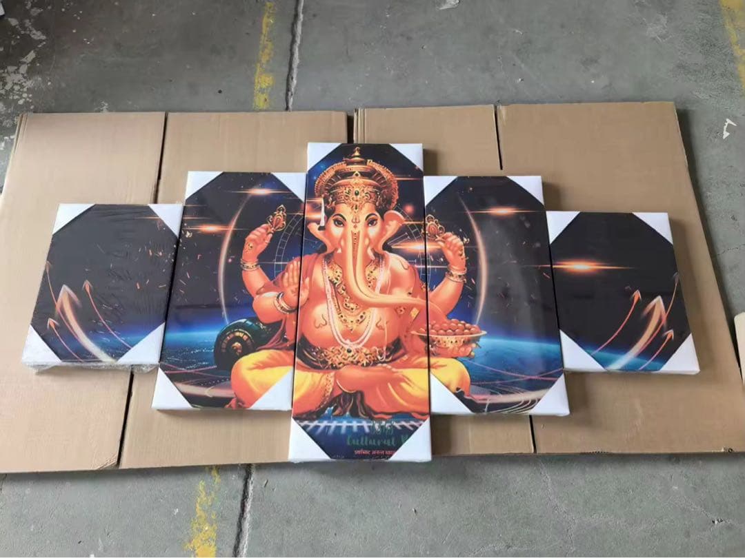 置物 5-piece Ganesha multi-panel canvas art.