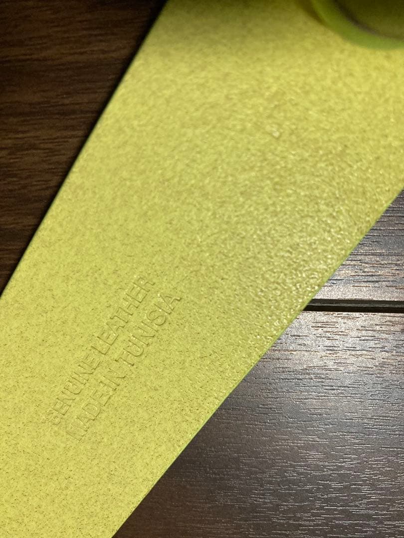 Supreme イエロー ロゴベルト