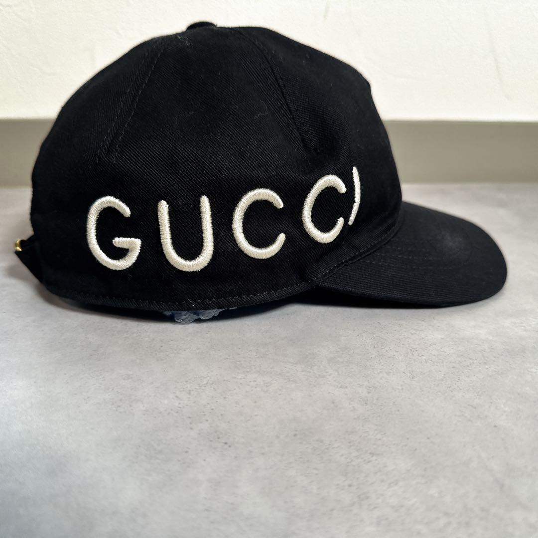 GUCCI グッチ LOVED 刺繍ロゴ キャップ 帽子 ベースボール ブラック