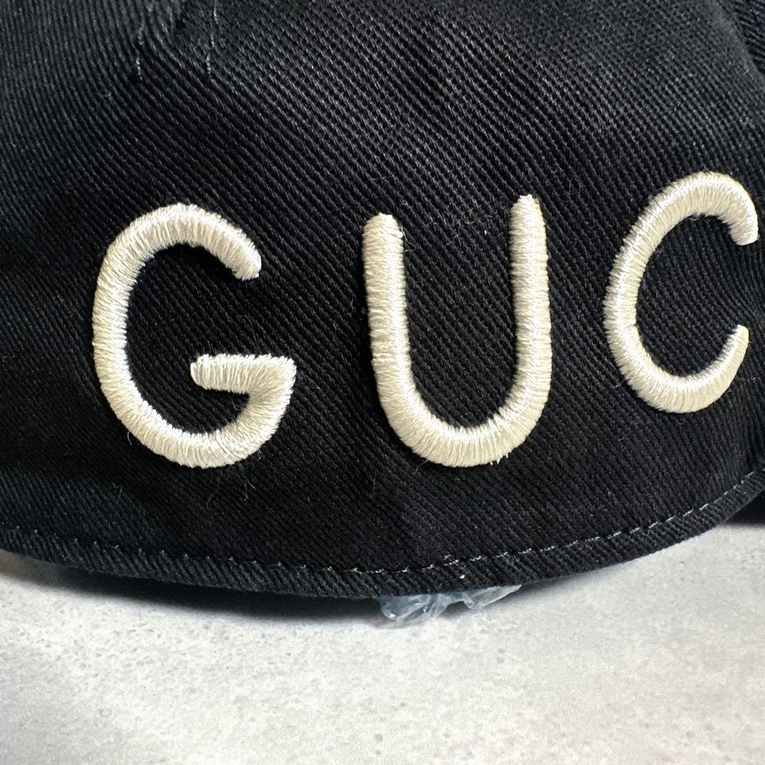 GUCCI グッチ LOVED 刺繍ロゴ キャップ 帽子 ベースボール ブラック