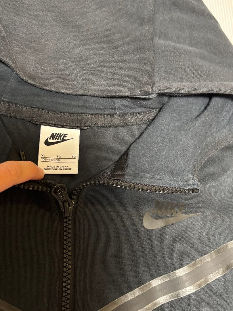 NIKE テックフリース　黒　キッズL