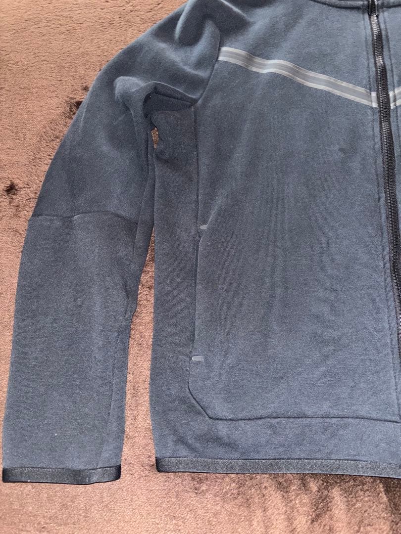 NIKE テックフリース　黒　キッズL