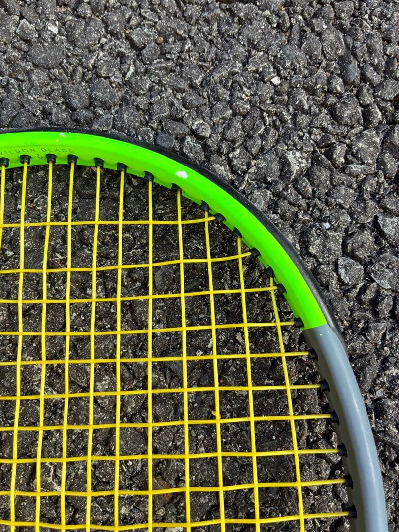 テニスラケット　Wilson ウィルソン　ブレード18✖︎20 G2