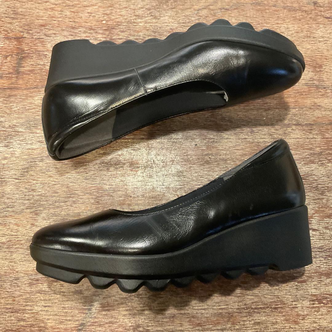 美品 ヒルズアベニュー 23cm ウェーブソール パンプス シューズ ブラック