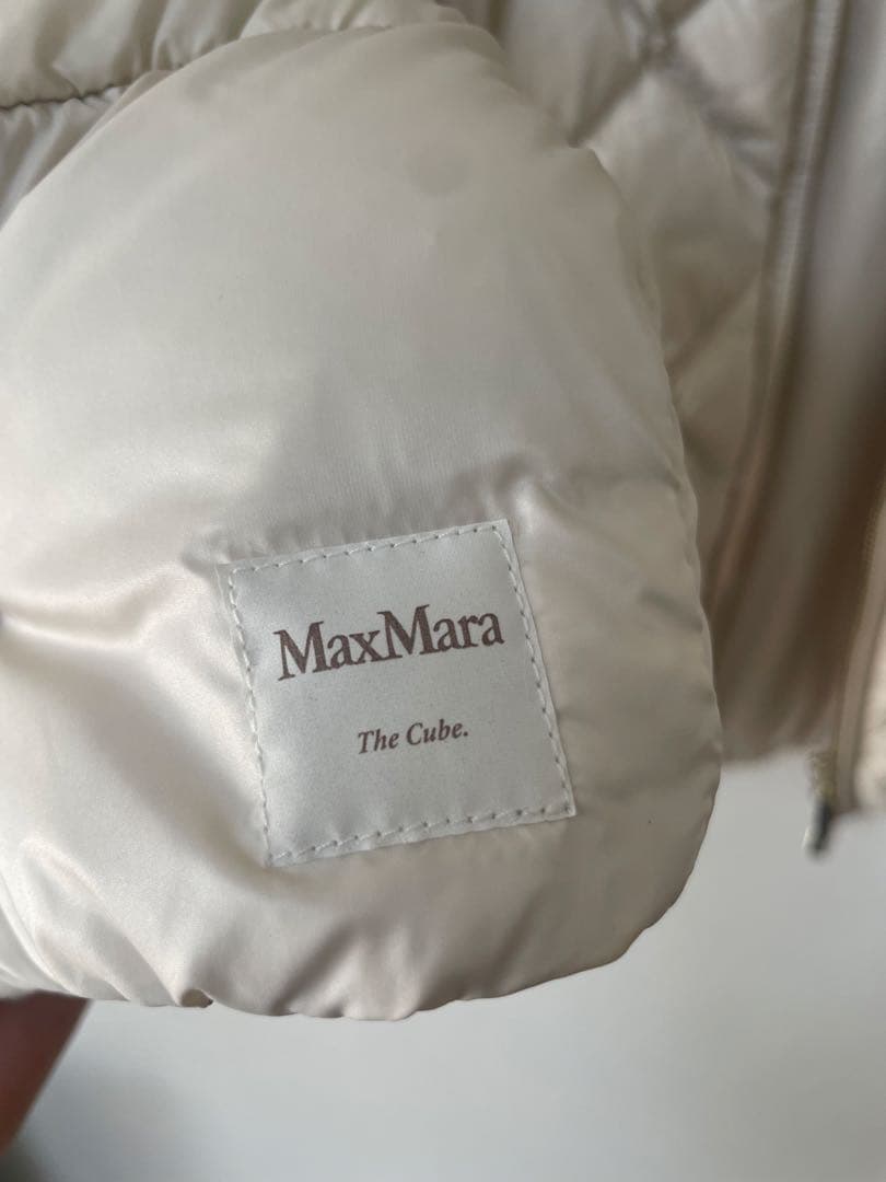 MaxMara The Cube ダウンジャケット アイボリー