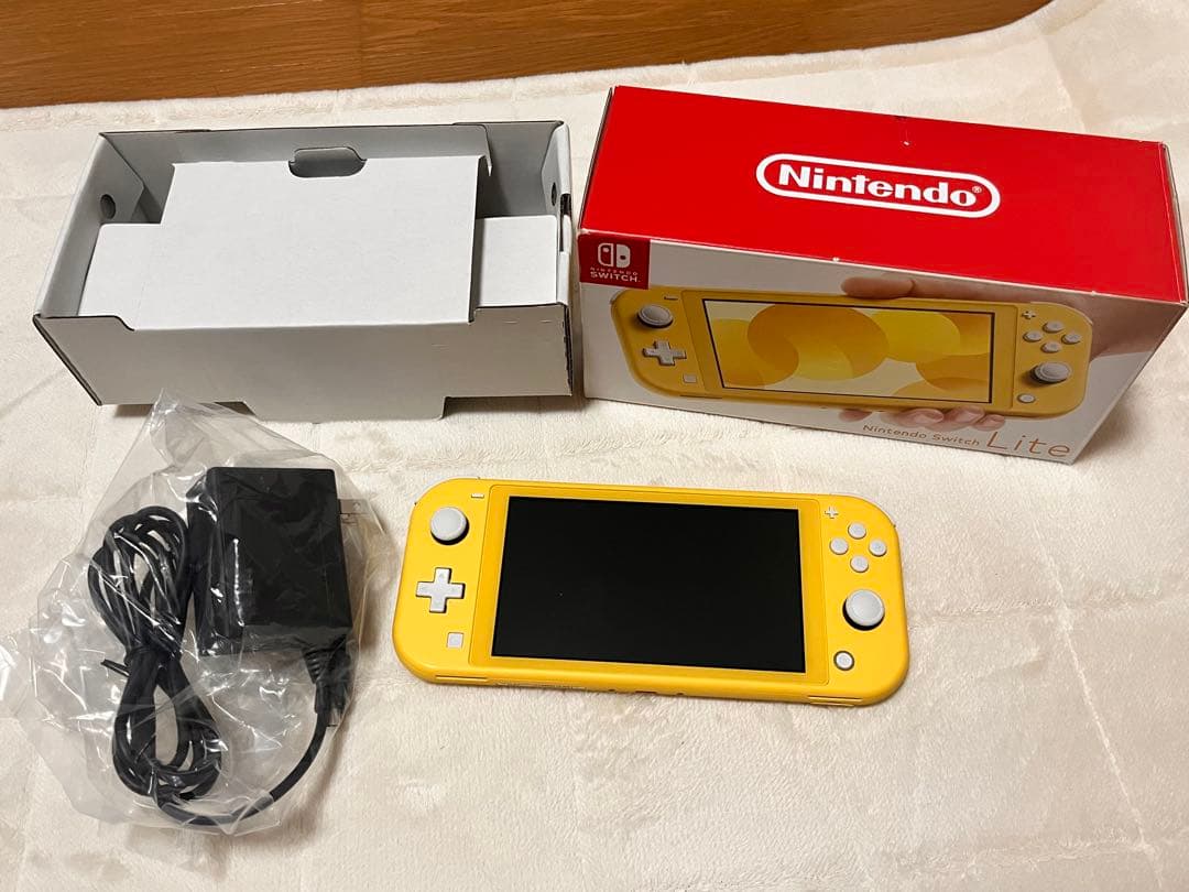 Nintendo Switch Lite イエロー 外箱付き
