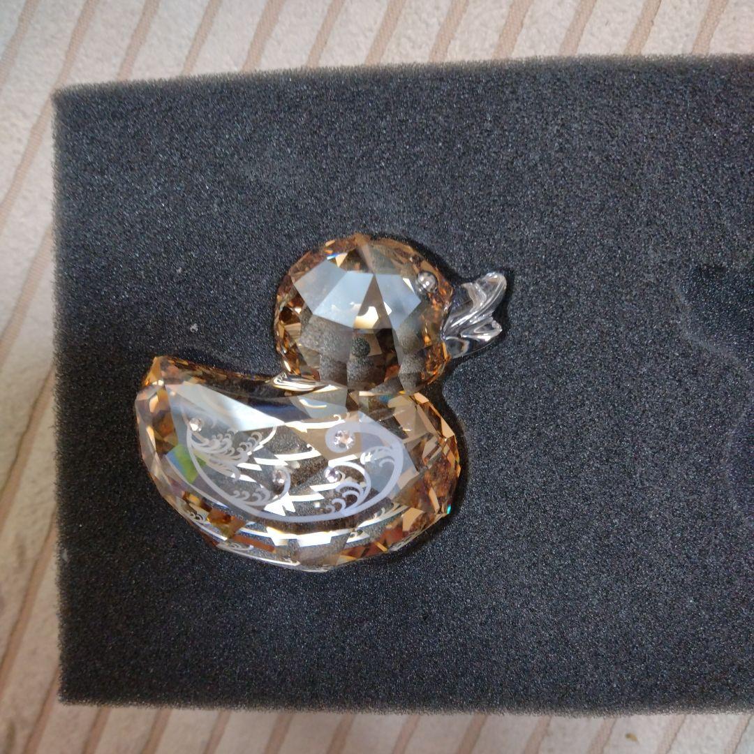 Swarovski アヒル型置物 薄いオレンジ（HAPPY　DUCK）