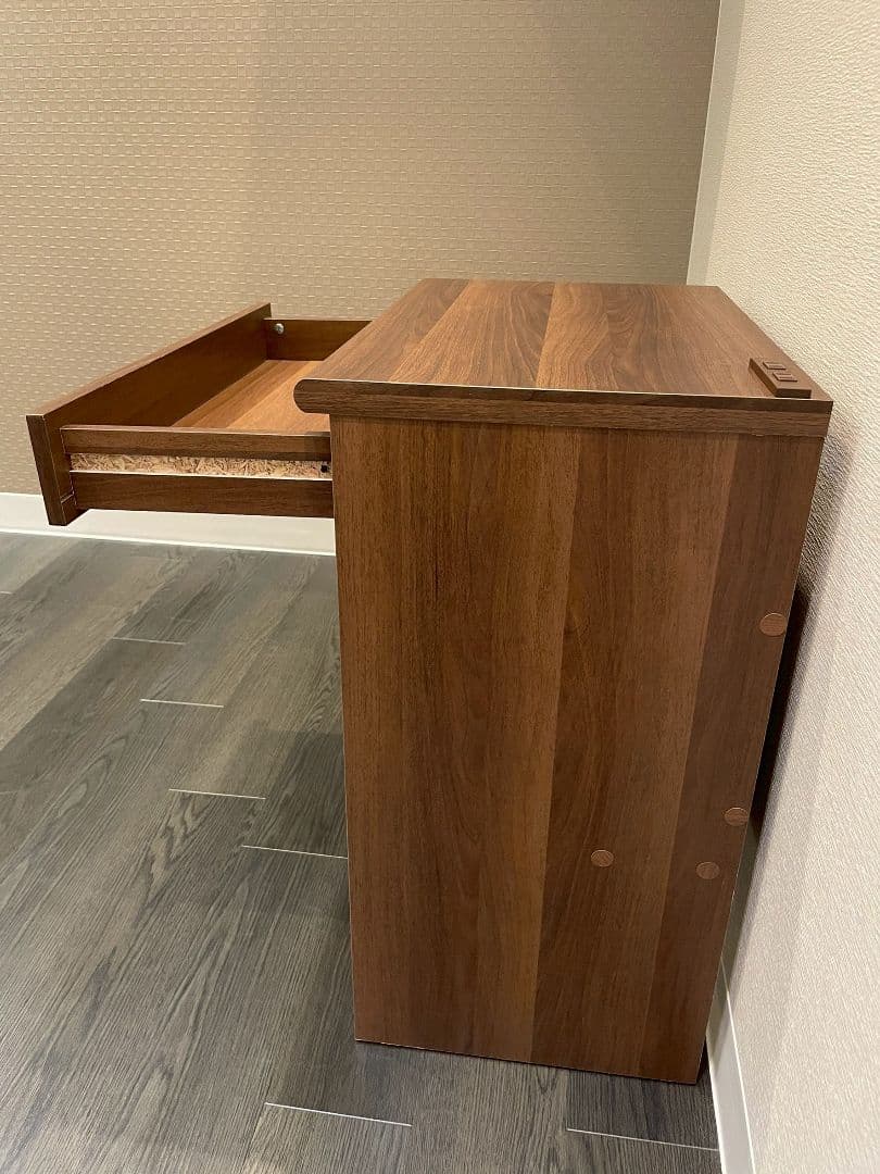ダークブラウン 【パソコンデスク 引き出し】、コンセント、引き出し付き