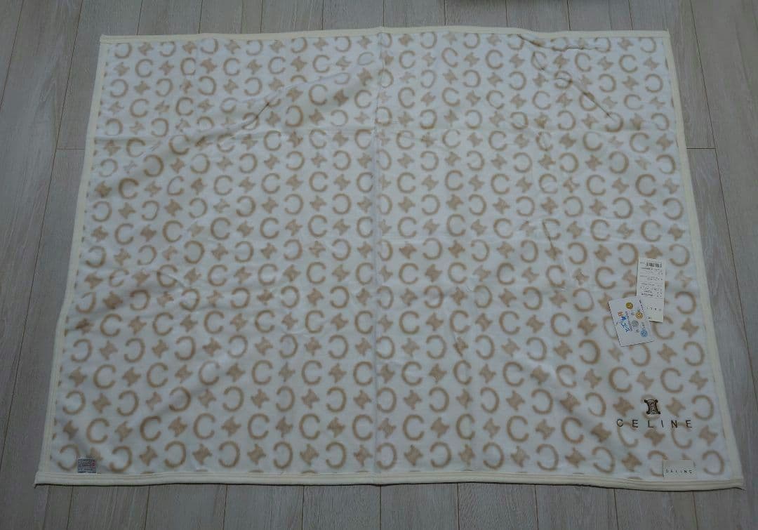 セリーヌ　毛布　ハーフケット　マカダム　レア