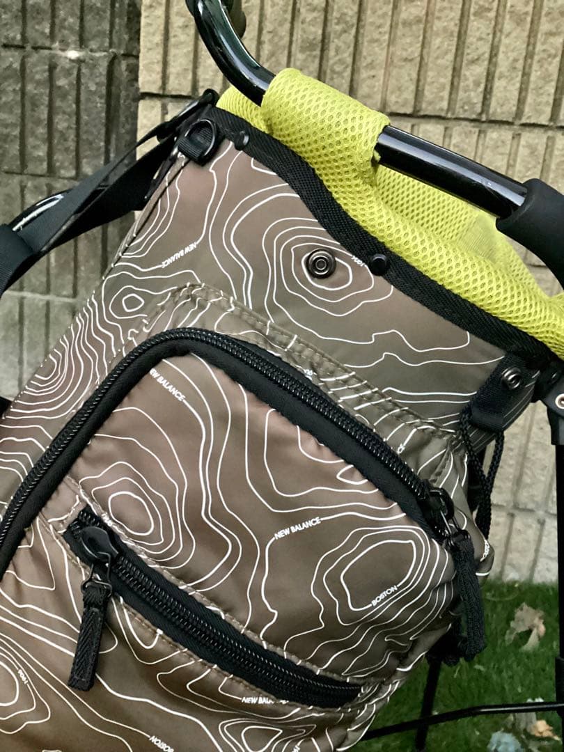 y*0様 ニューバランス等高線プリントアルミフレームスタンドキャディバッグ