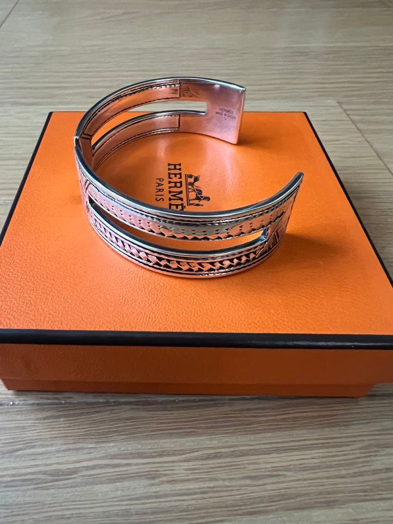 最終値下げHERMES トゥアレグバングル　T4新品未使用　川島着用ブレスレット