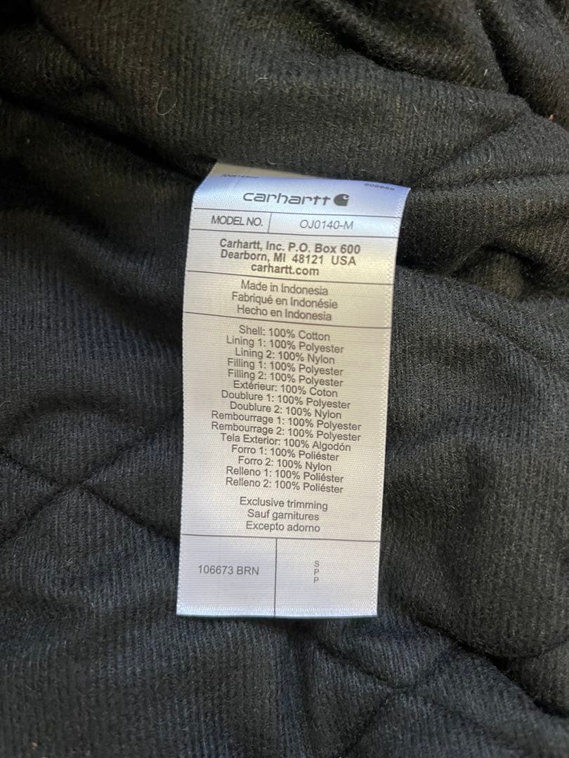 未使用　カーハート　ダウンジャケット