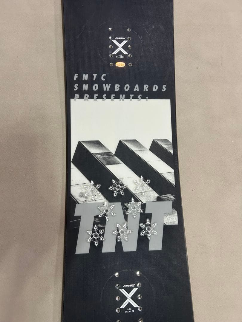 スノーボード　FNTC TNTC 143