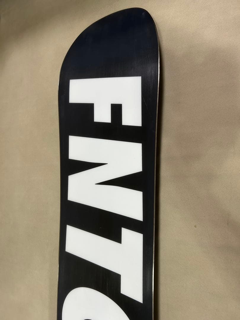 スノーボード　FNTC TNTC 143