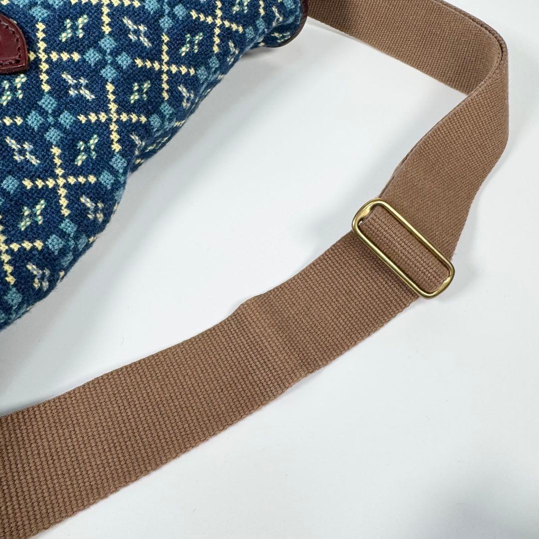 極美品 A4収納 ネペンテス メッセンジャーバッグ ウール レザー ネイビー