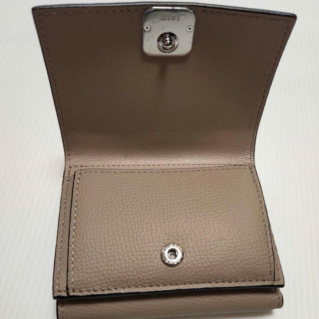 LOEWE　極美品✨ アナグラム バーティカルウォレット 三つ折り サンド