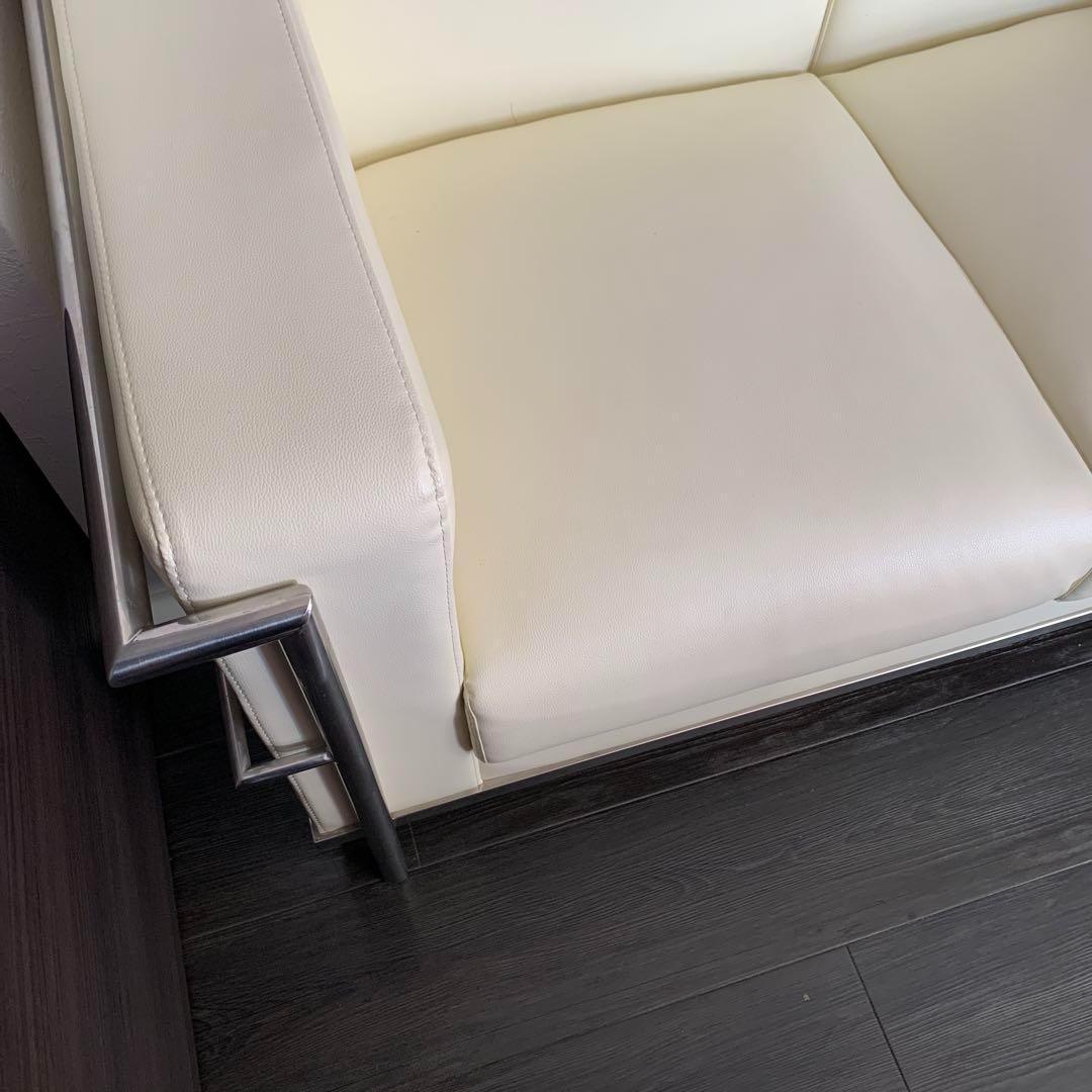 ✨送料込✨LC2 リプロダクト 2人掛けソファ クリーム色 合成皮革 極美品