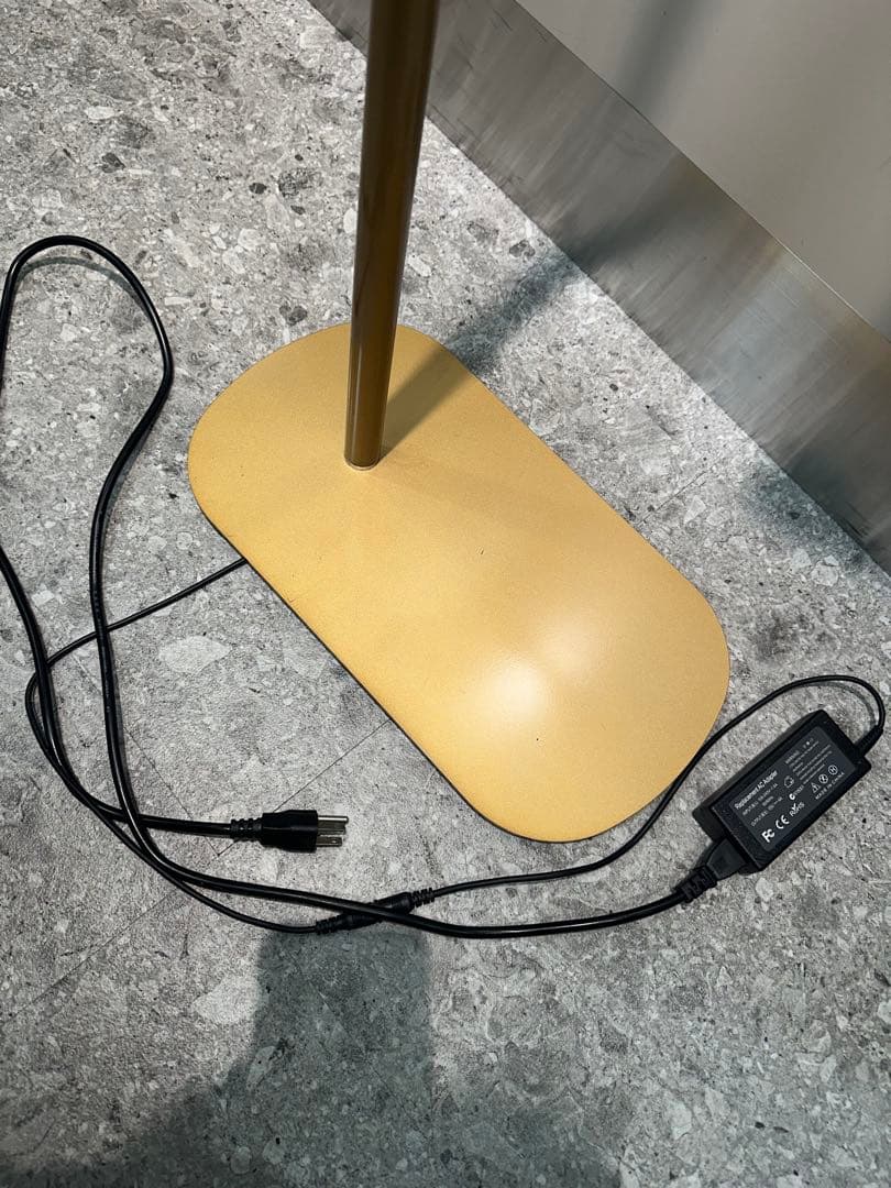 ハーフムーンライト　プロ用　フロアランプ