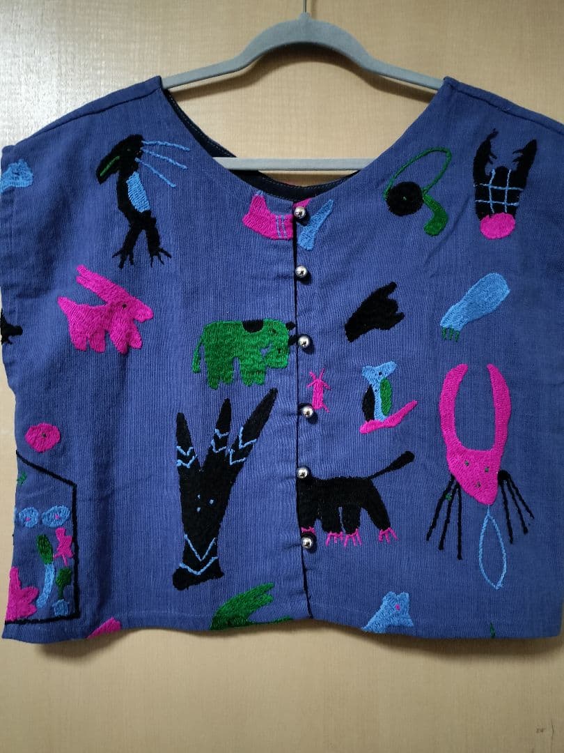 エスニック　トップス　半袖　ナカ族手刺繍衣類　新品　タイ製1