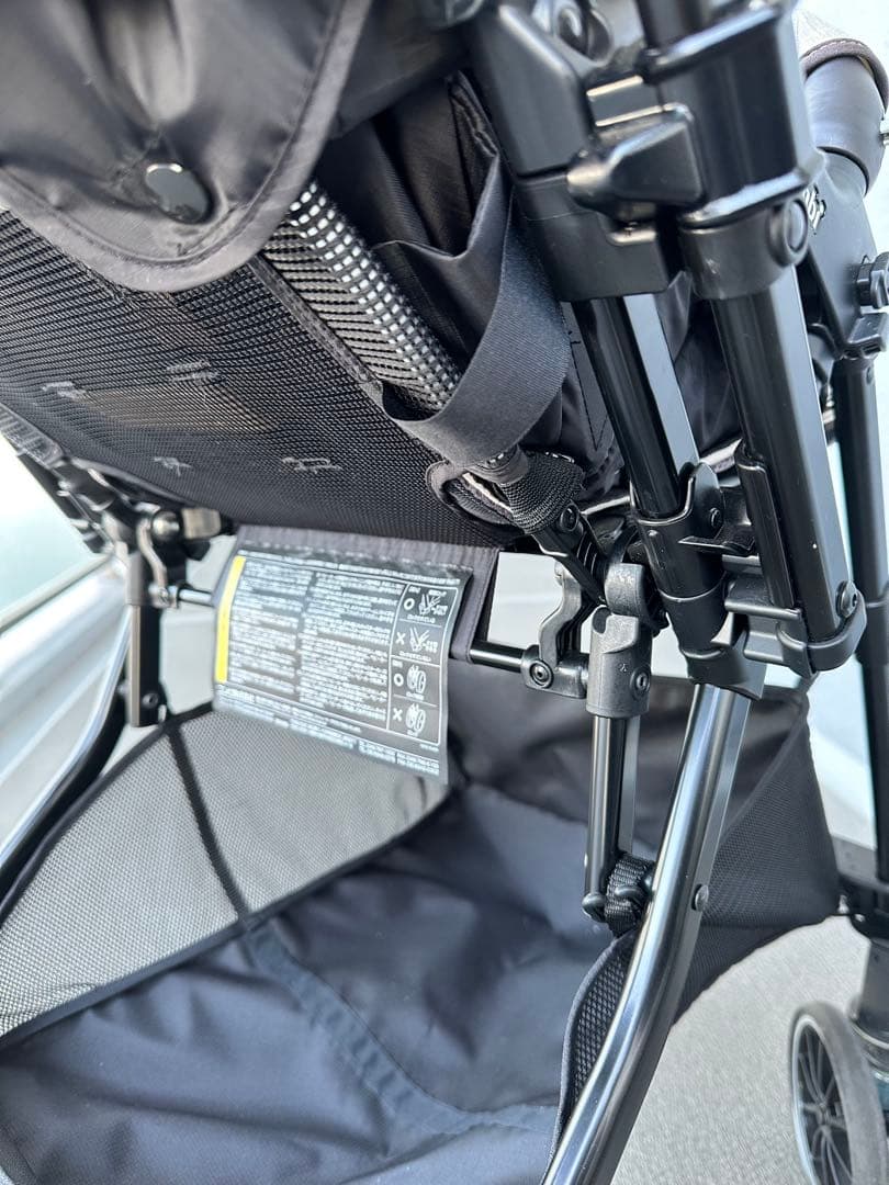 Combi スゴカル4キャスcompact ベビーカー ストライプ ベージュ