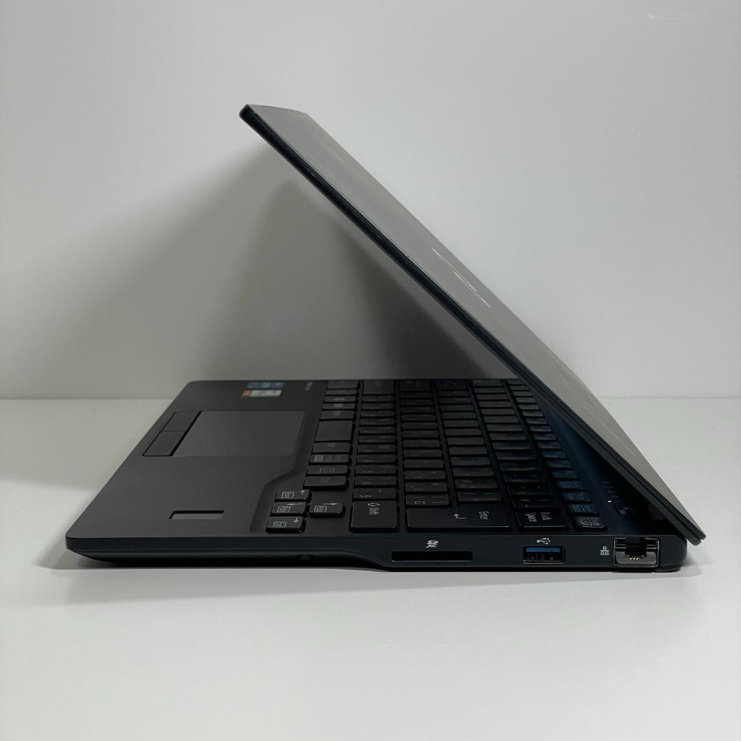 第11世代i5 LIFEBOOK U9311 ノートPC win11 超軽量薄型