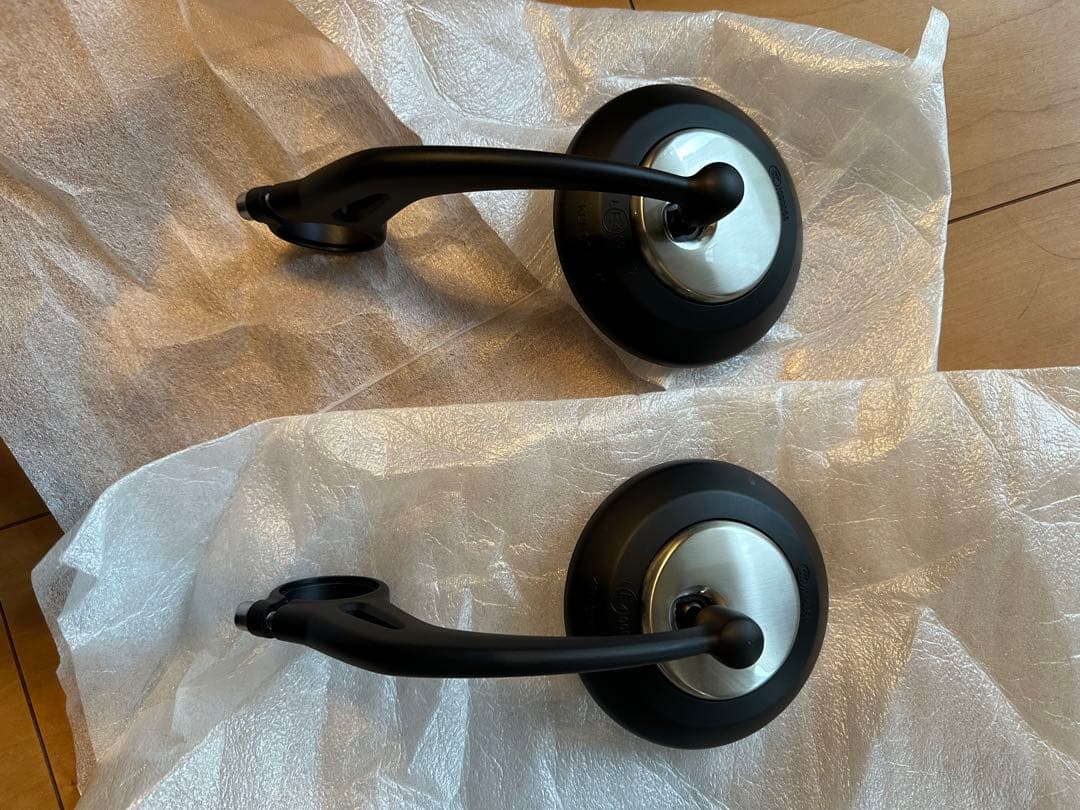 ボンネビルボバー　純正ミラー