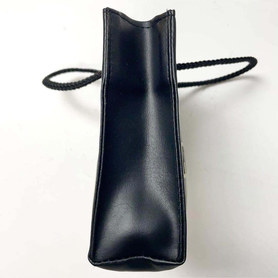 りた　フェンディ　ファッツォーロ　レザー　ミニトート