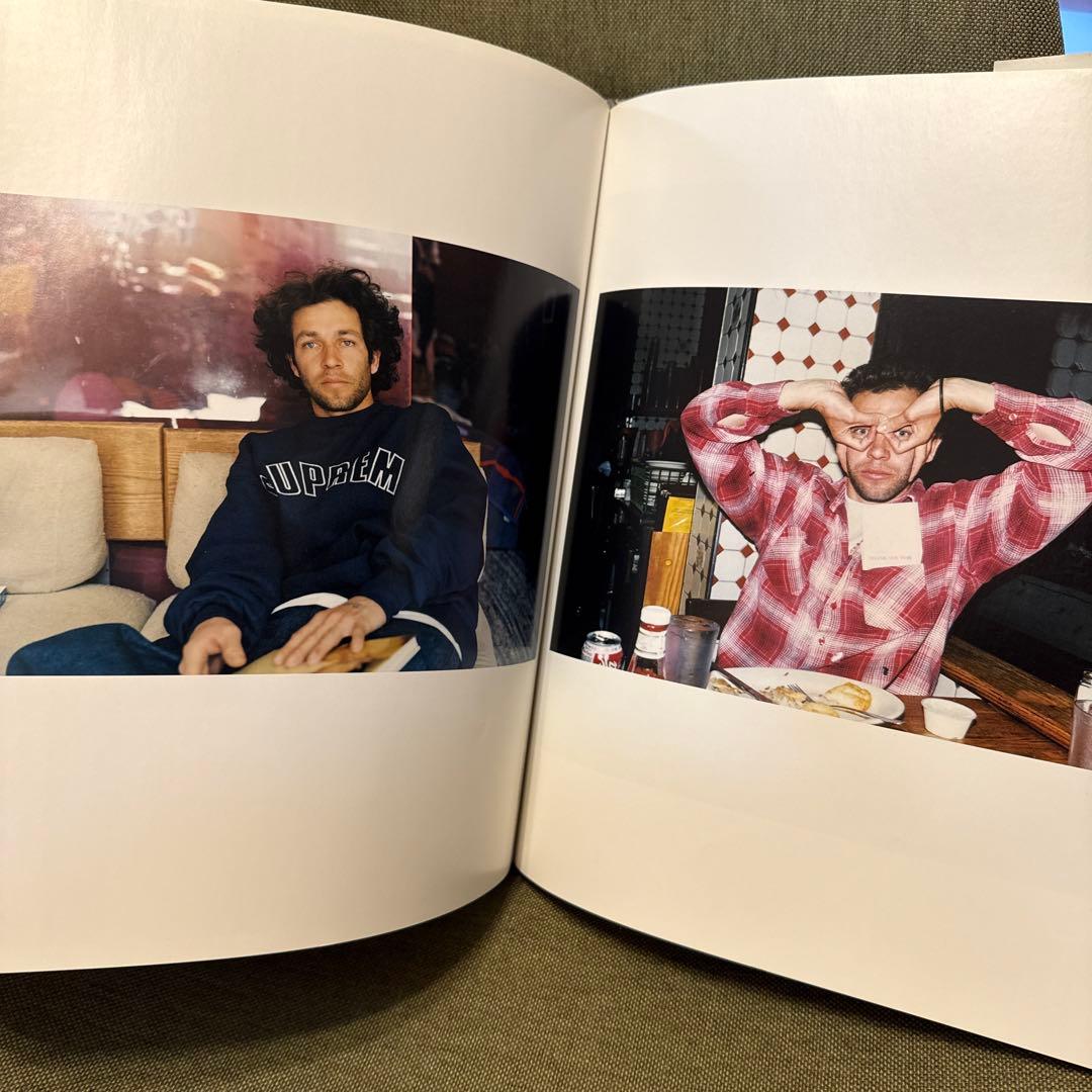 Ari marcopoulos out & about 写真集