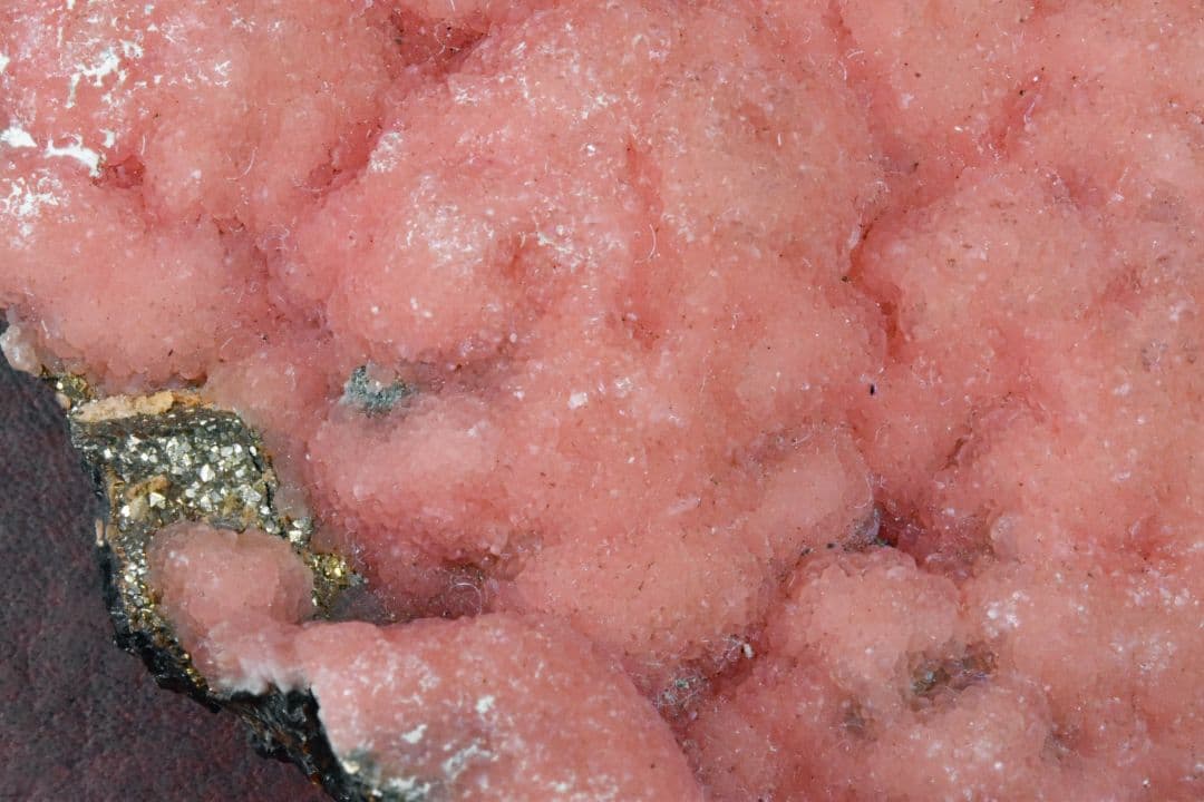 尾太鉱山産 菱マンガン鉱