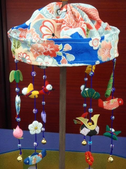 値下！●新品♪高さ37cm ちりめん五月人形 吊るし輪飾り 兜飾り 京都龍虎