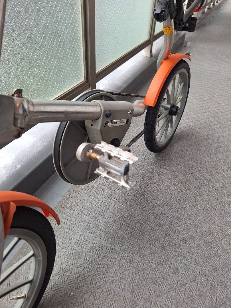 STRIDA ストライダ折りたたみ自転車 小径タイヤ