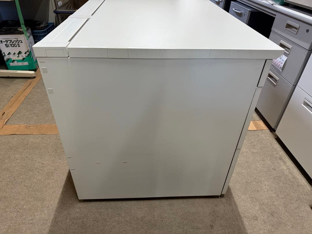 美品　在庫6台 コクヨ　両袖机　デスク　幅140 奥70 高さ72cm 愛知