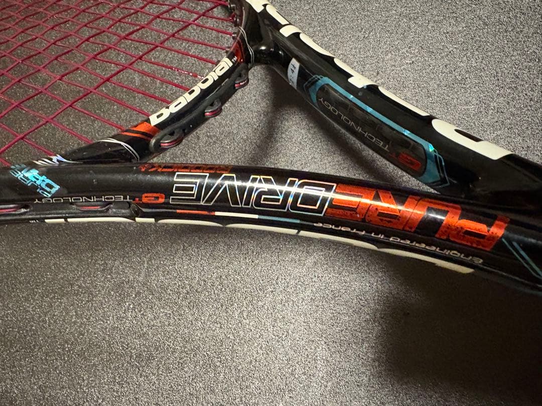 硬式テニスラケット BabolaT PURE DRIVE Gt