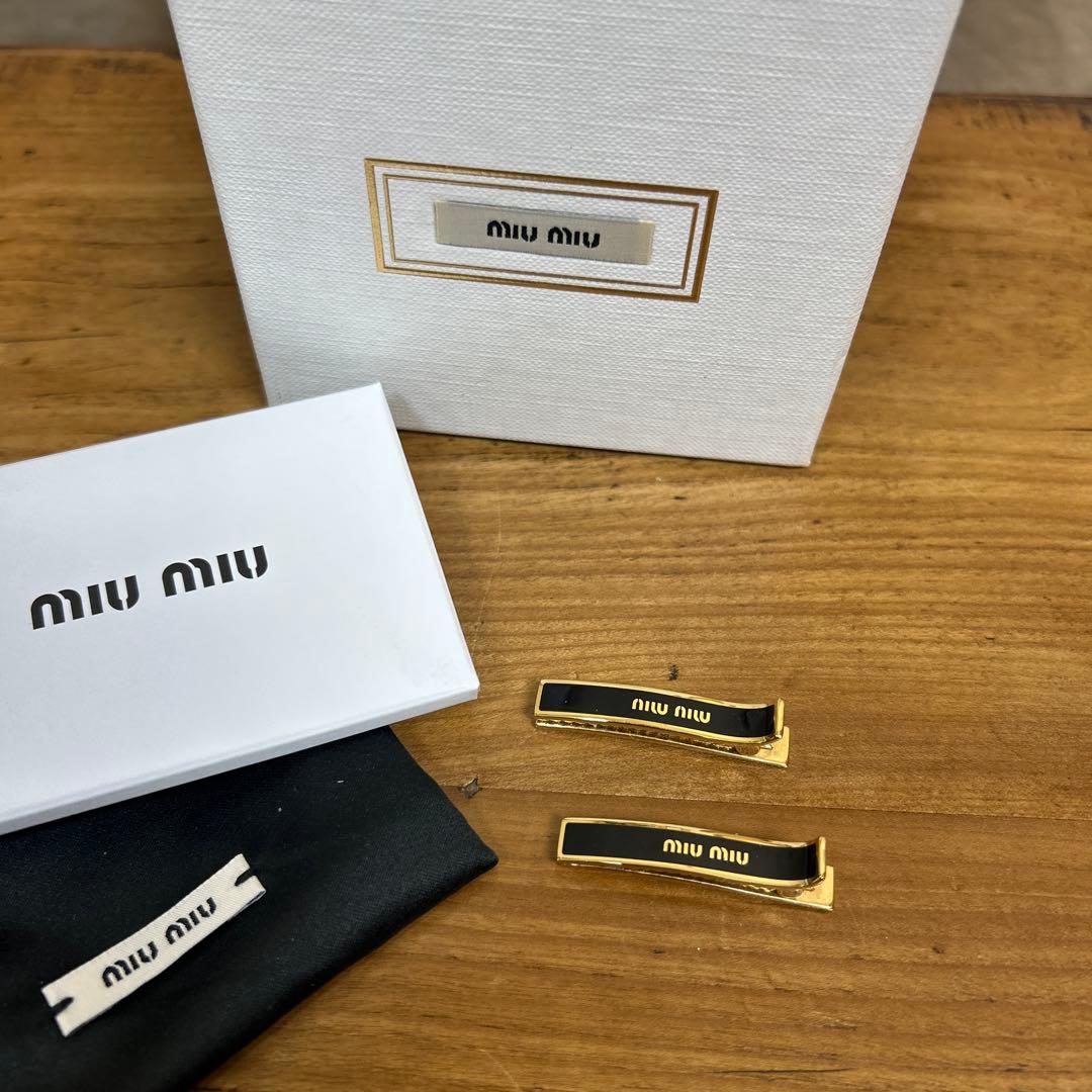 miu miu ヘアピン バレッタ 2個セット ロゴ 正規品 ブラック 黒